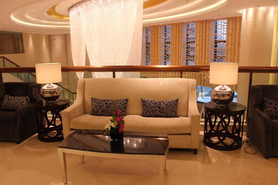 Riviera Hotel Ningbo Exterior photo
